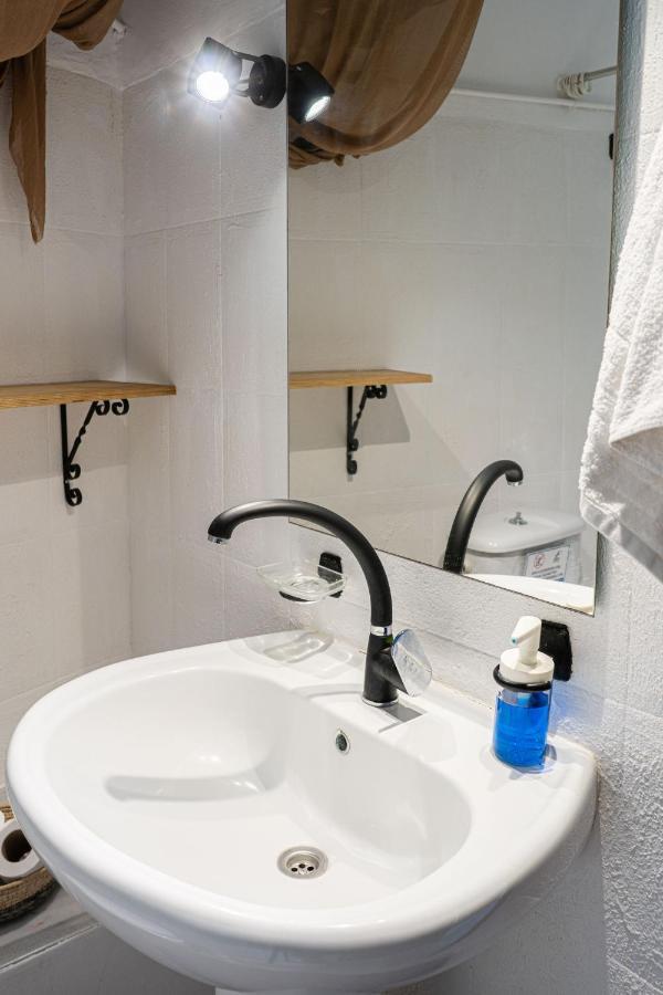 Arismari Cretan Holiday Home Angouseliana Luaran gambar
